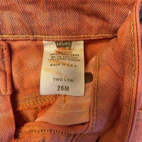 Levi’s Cutoff Shorts Premium Pink Low Rise Raw Hem Denim Jean Size 26 - Picture 9 of 16